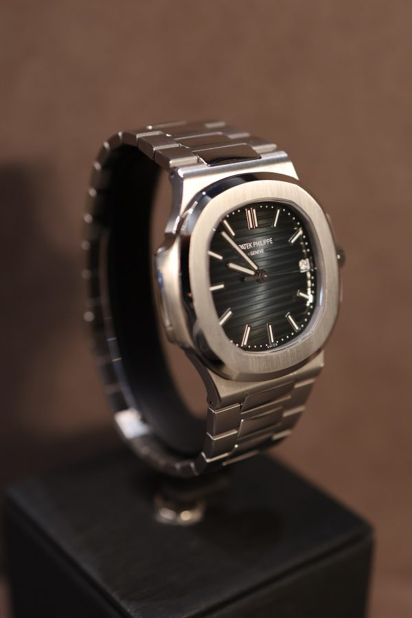 Patek Philippe Nautilus 5711 – Image 2