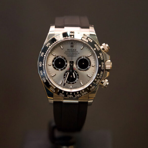 Rolex Daytona cadran Panda inversé Or Gris bracelet Oysterflex